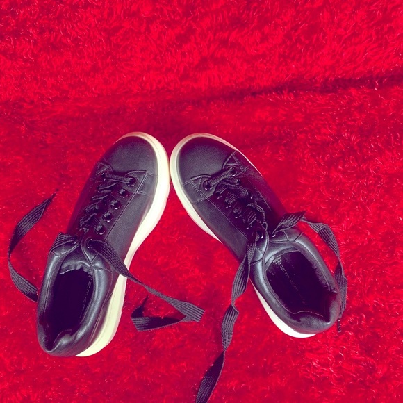 Leather Upper and Leather Sock, Super Unsex Comfortable shoe. - Picture 2 of 5